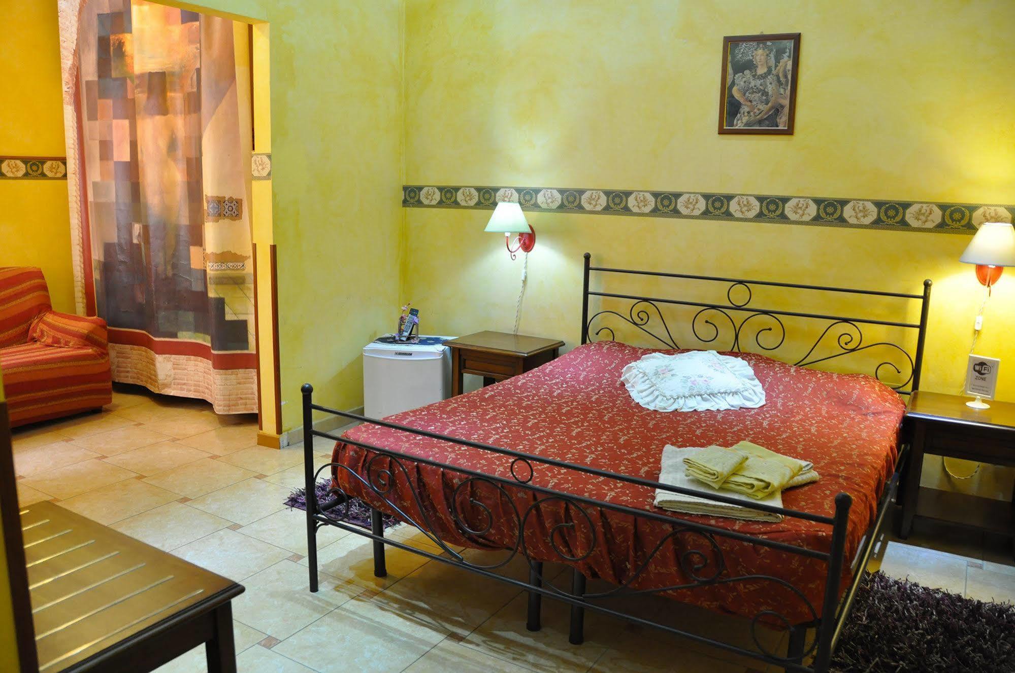 Del Centro Bed & Breakfast Enna Exterior photo